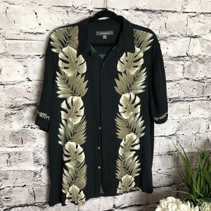 Croft &Borrow Men’s Hawaiian print shirt.